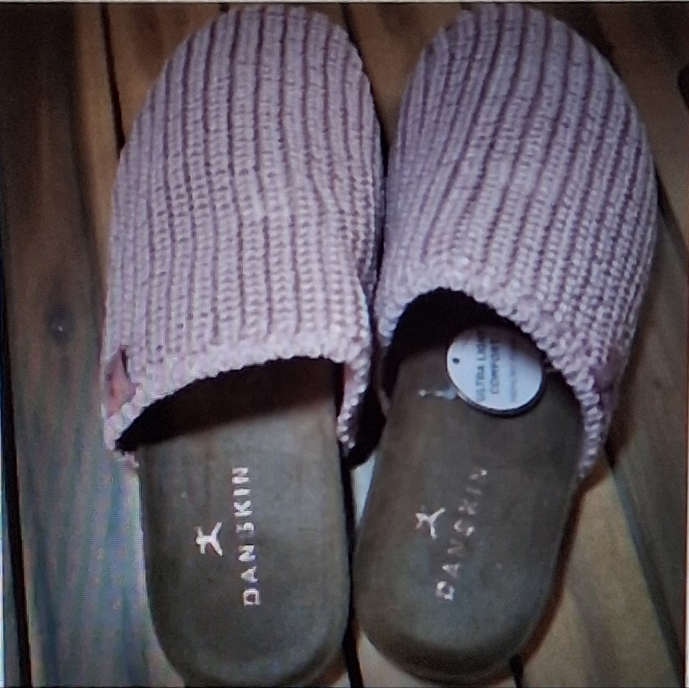 Danskin Women's Woven Slip-On Slide Mules Sz 9  NWT - Picture 2 of 6